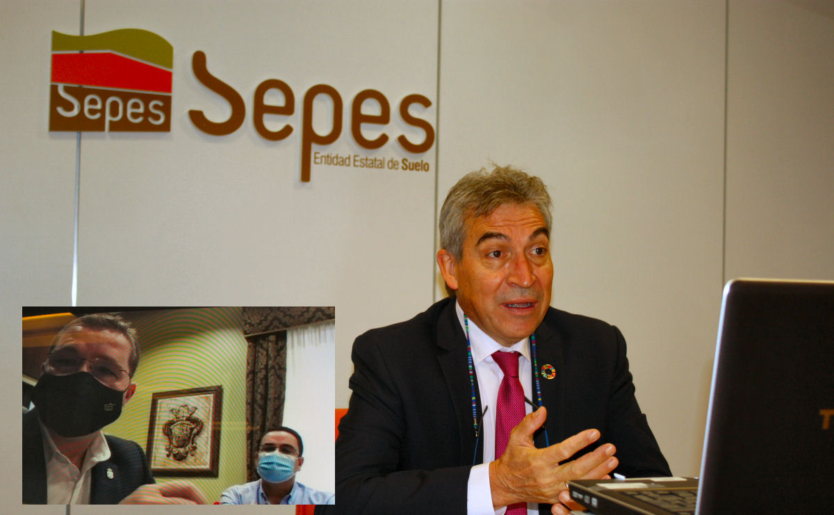 Fernández se reúne con el alcalde de Andújar por videoconferencia 