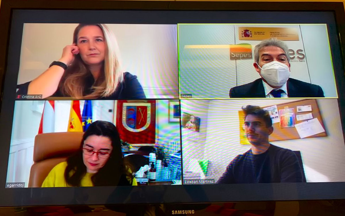 Fernández se reúne por videoconferencia con la alcaldesa de Calahorra